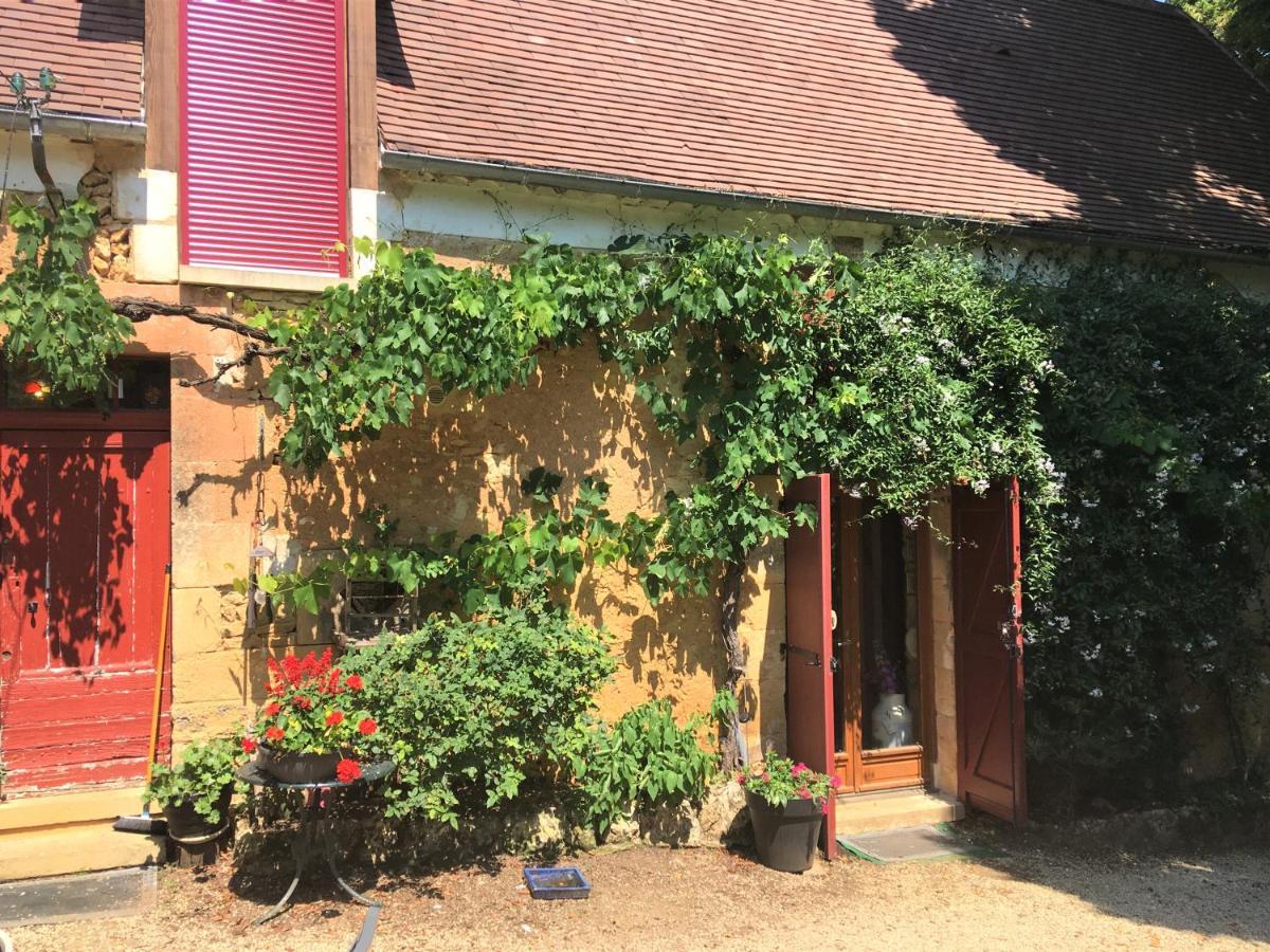 Chambres D'Hotes Les Coustilles Saint-Alvere Luaran gambar