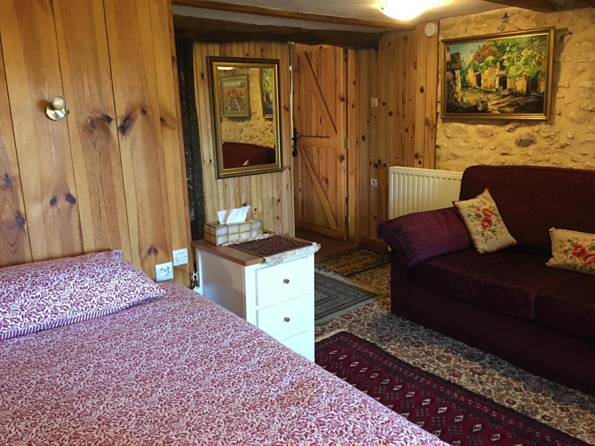 Chambres D'Hotes Les Coustilles Saint-Alvere Luaran gambar